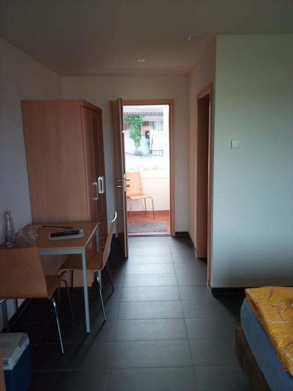 Bed&Breakfast Villa Hallau Esterno foto